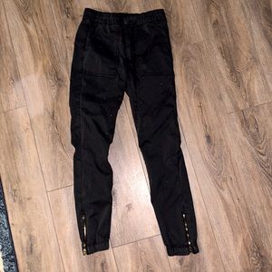 Women’s American Eagle denim stretch, joggers black size 6